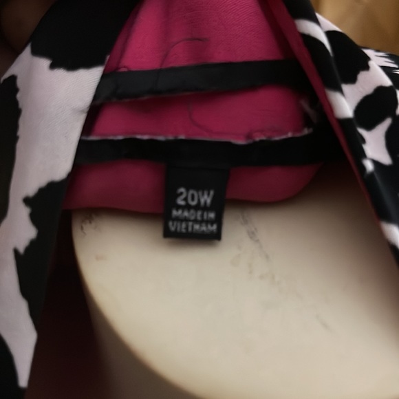 Plus Size Black & White Printed Dress Jones New York Size 20W - Picture 5 of 5